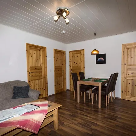 Apartment Ferienunterkuenfte Liane Zemlin *