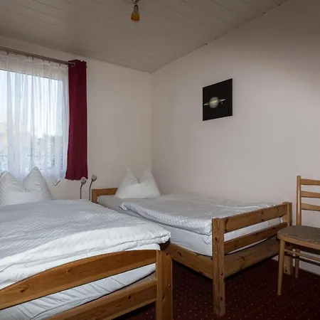 Apartment Ferienunterkuenfte Liane Zemlin *