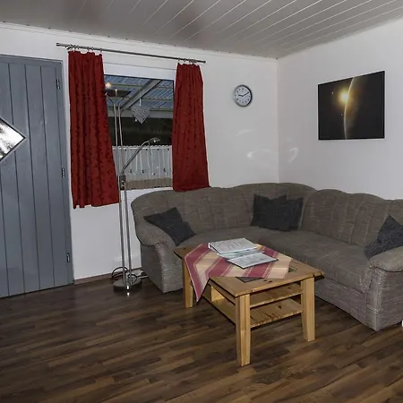 Apartment Ferienunterkuenfte Liane Zemlin *